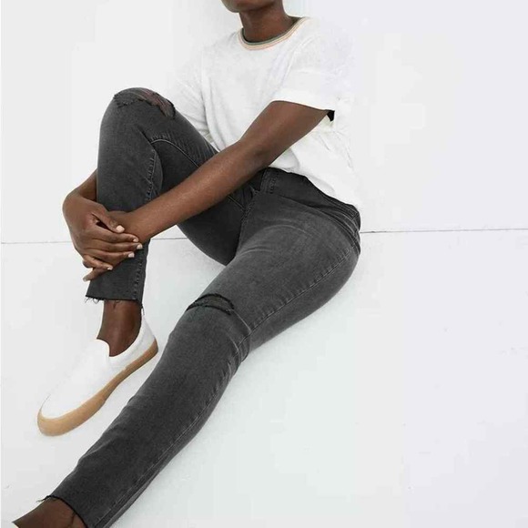 Madewell Curvy High-Rise Skinny Jeans in Black Sea plus size 37 Petite 24 - Picture 2 of 11